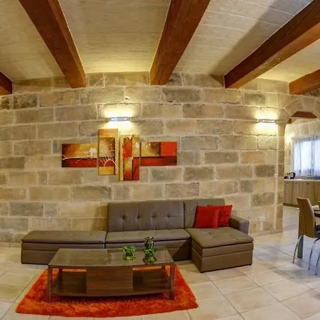 בית נופש Ta' Monterra